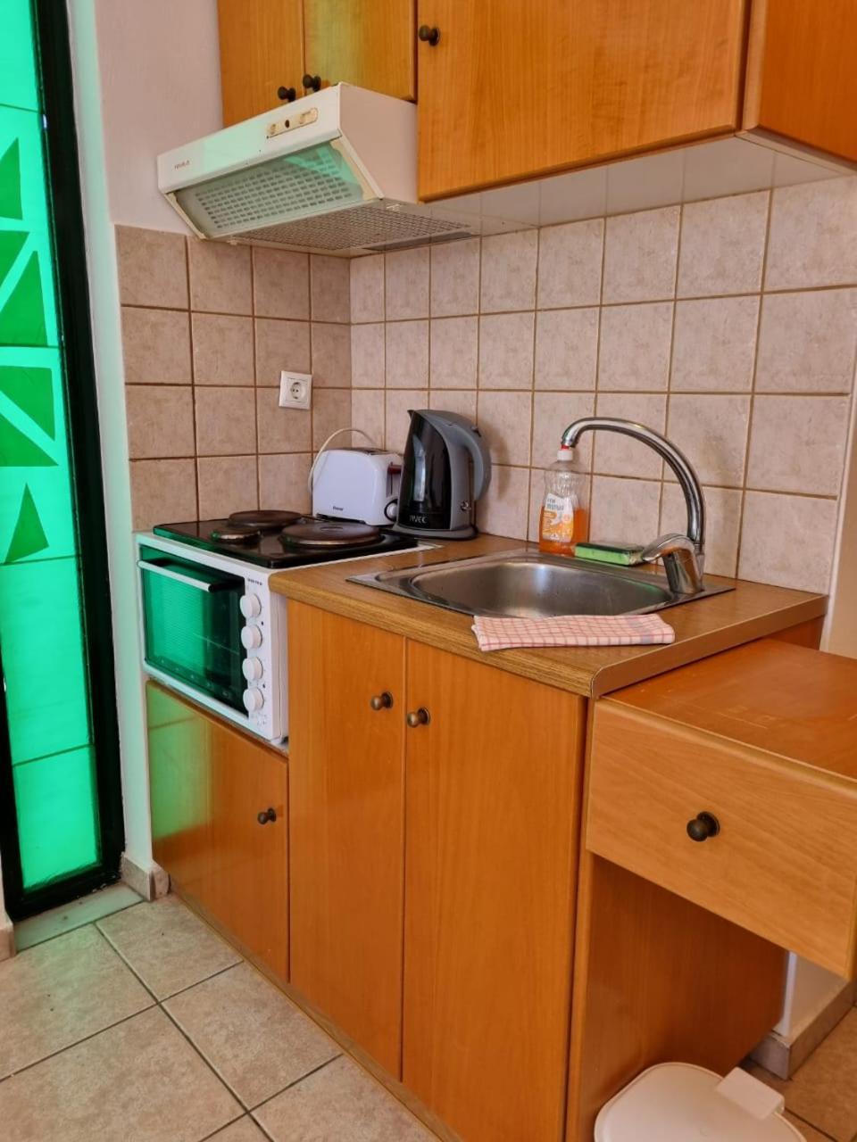 Irida Apartments -Ex Blazis House อัลมีรีดา ภายนอก รูปภาพ