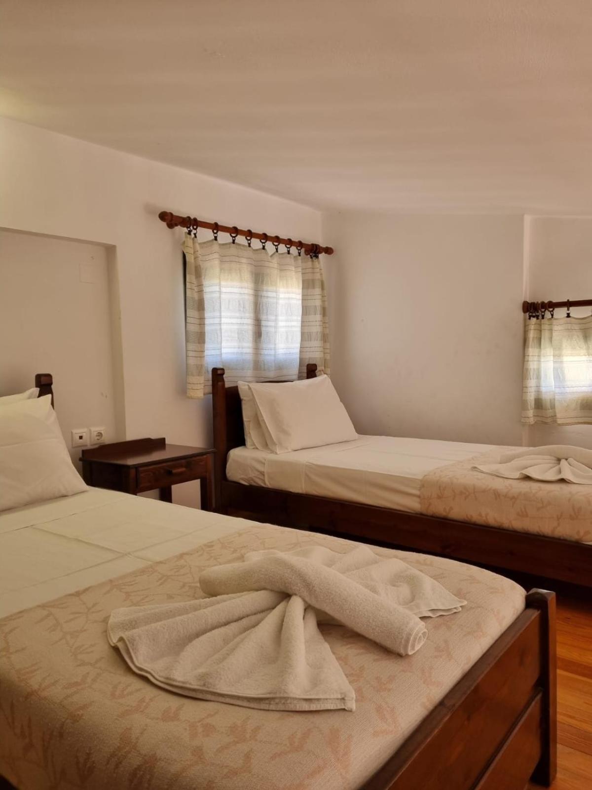 Irida Apartments -Ex Blazis House อัลมีรีดา ภายนอก รูปภาพ