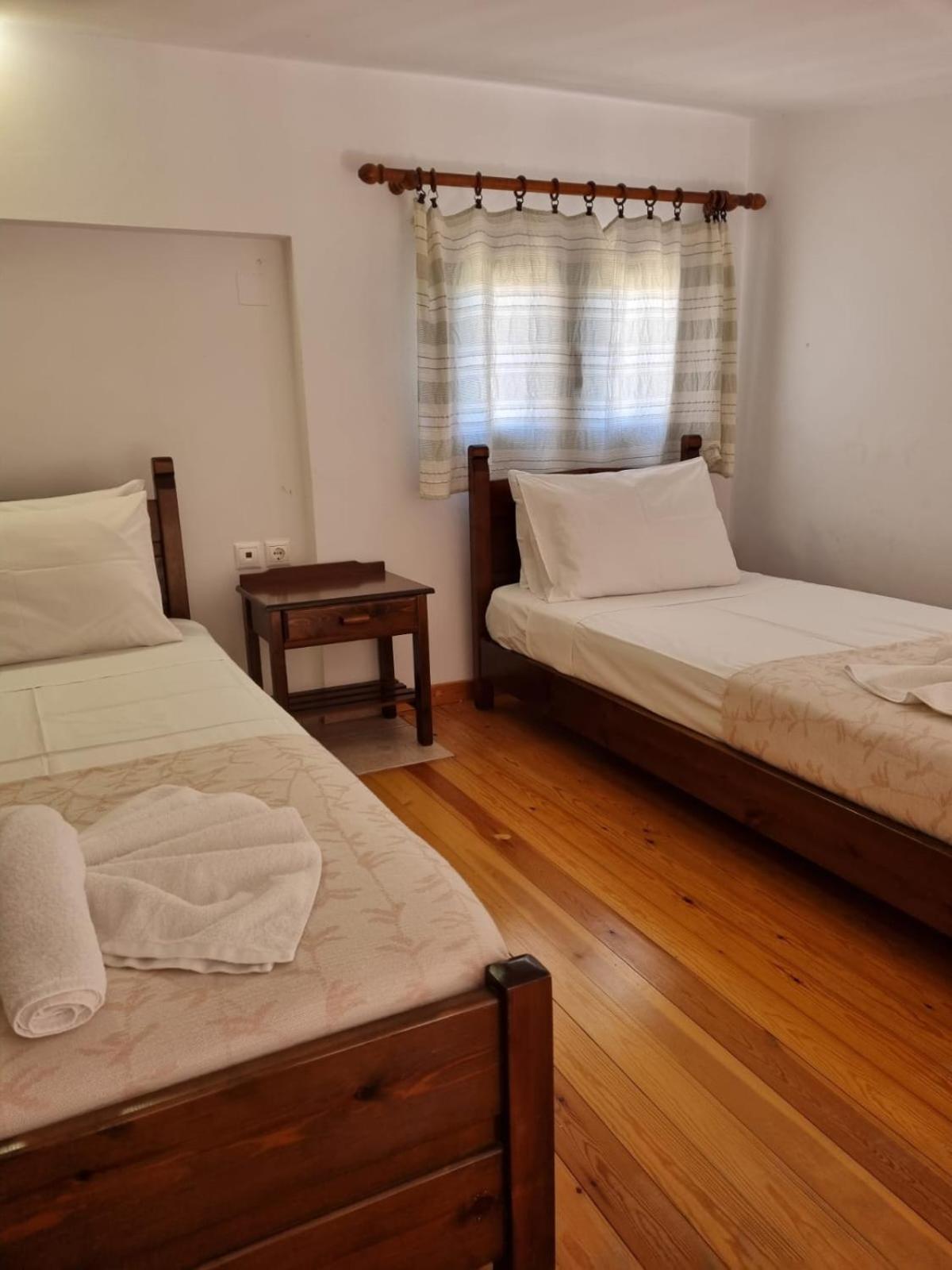 Irida Apartments -Ex Blazis House อัลมีรีดา ภายนอก รูปภาพ