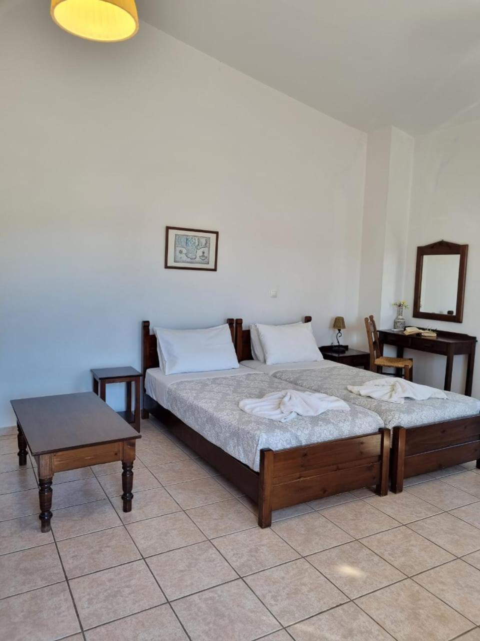 Irida Apartments -Ex Blazis House อัลมีรีดา ภายนอก รูปภาพ
